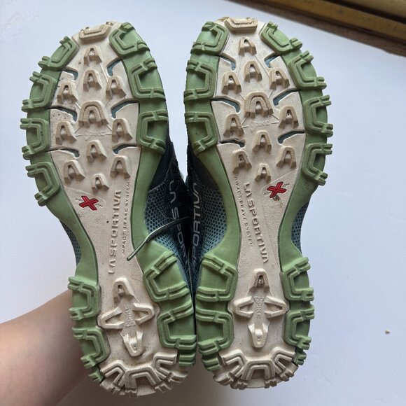 LA SPORTIVA Bushido II GTX Womens Size 8.5 Carbon/Mist Mountain Running Ergonomi - Picture 2 of 11